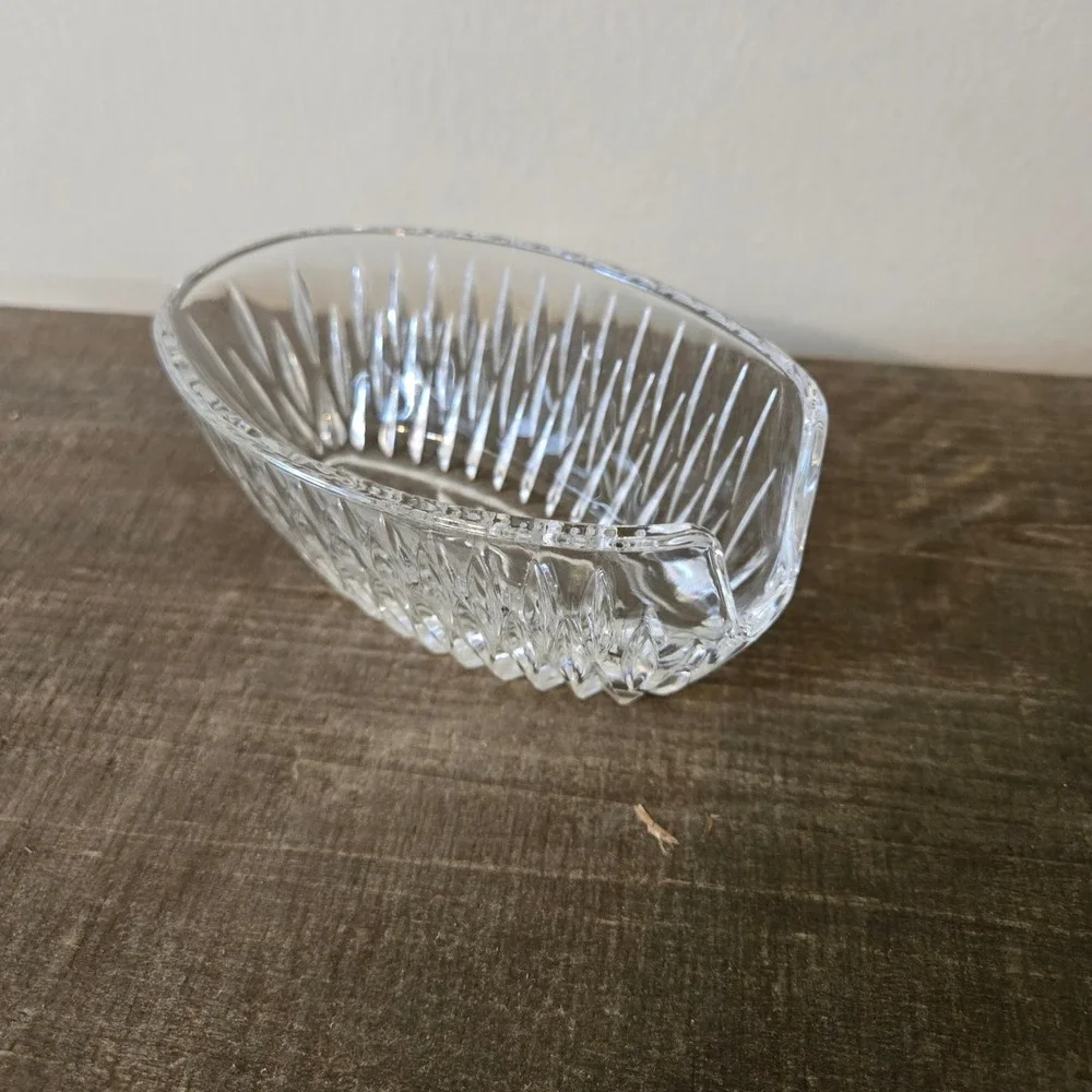 Vintage Crystal Napkin Holder Clear Cut Glass Oval Starburst Dining Accessory